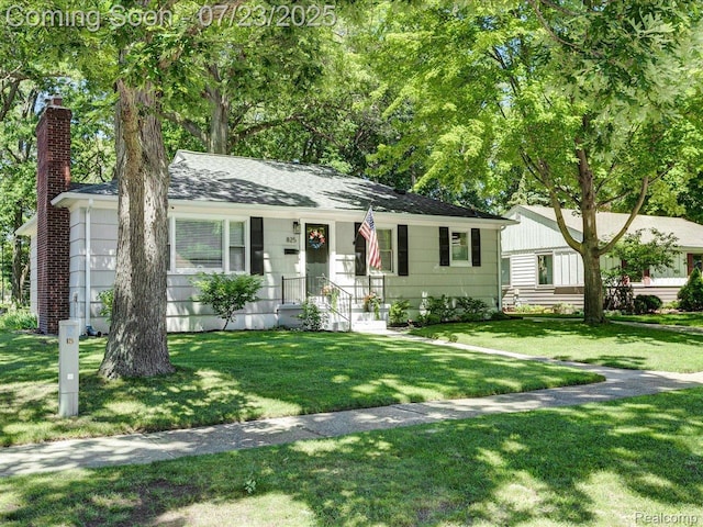 825 Sanborn St, Port Huron, MI 48060 - photo 2