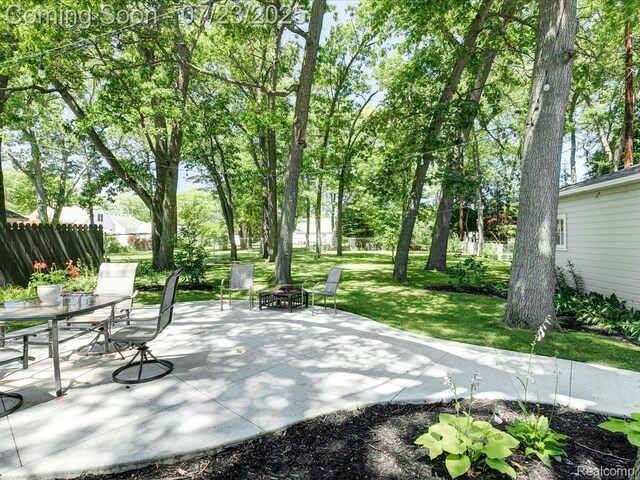 825 Sanborn St, Port Huron, MI 48060 - photo 28