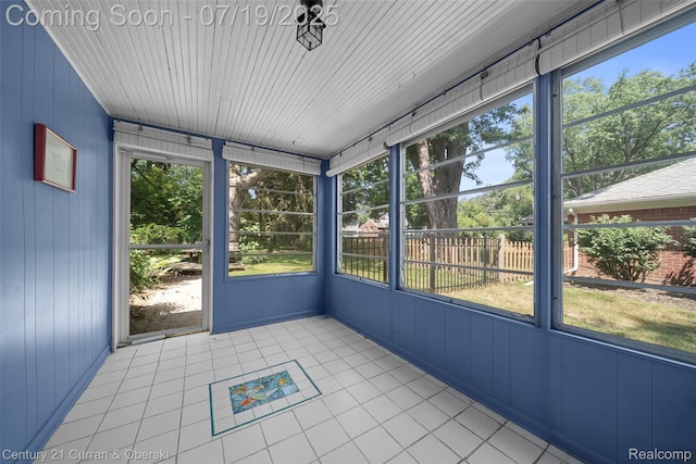 2210 Lancaster Rd, Bloomfield Hills, MI 48302 - photo 29