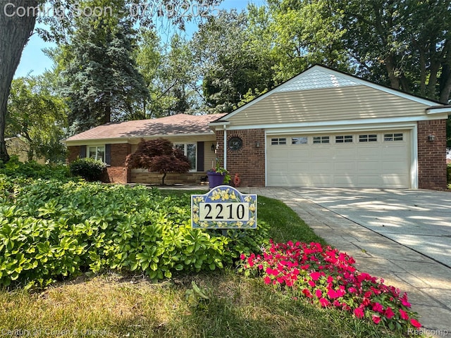 2210 Lancaster Rd, Bloomfield Hills, MI 48302 - photo 5