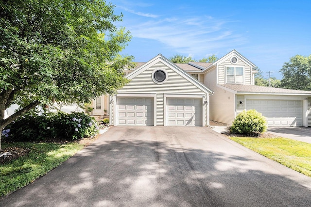 695 Sun Chase Dr, Holland, MI 49424 - photo 1
