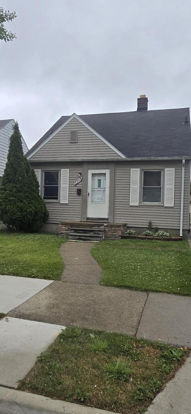 7904 Mead St, Dearborn, MI 48126 - photo 1