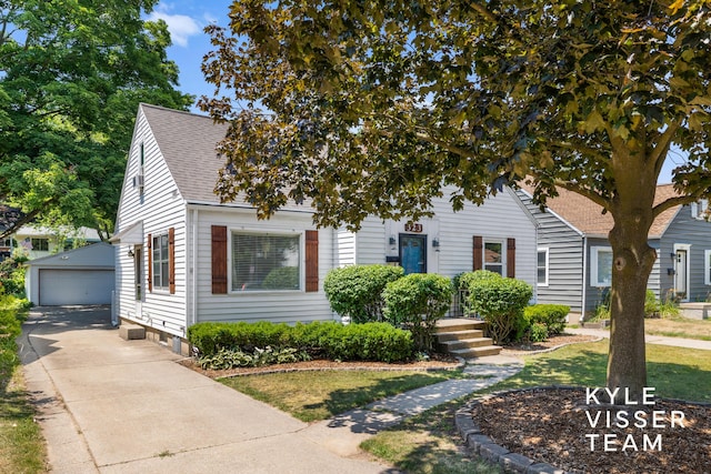 323 Baynton Ave NE, Grand Rapids, MI 49503 - photo 3