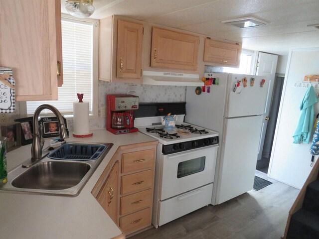2757 Owens Dr, Houghton Lake, MI 48629 - photo 11