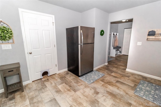 1205 Lancaster St, Lapeer, MI 48446 - photo 6