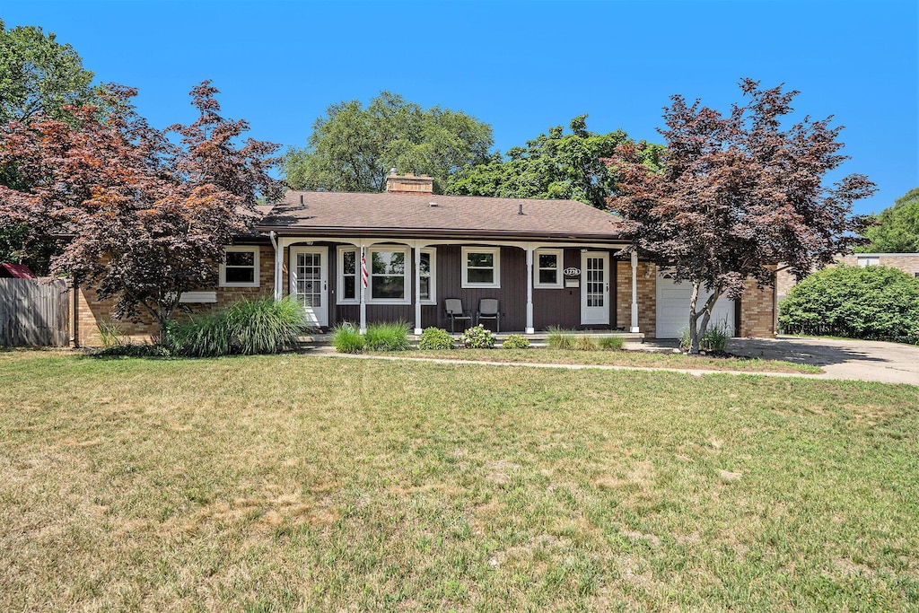 1278 Royal Oak St SW, Wyoming, MI 49509 - photo 1