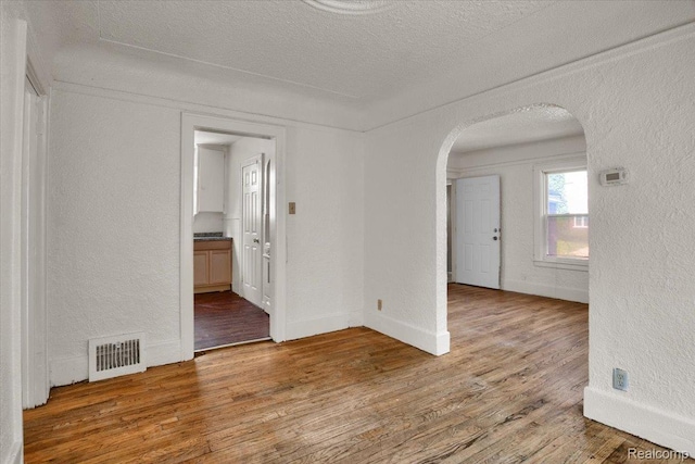 8335 Wisconsin St, Detroit, MI 48204 - photo 14