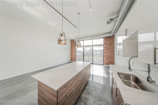 211 E 9 Mile Rd Unit 204, Ferndale, MI 48220 - photo 10