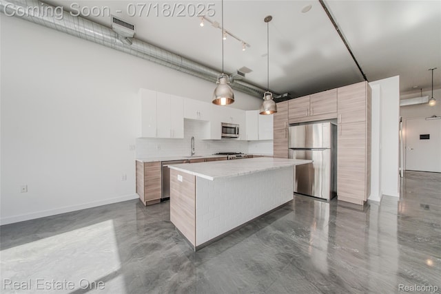 211 E 9 Mile Rd Unit 204, Ferndale, MI 48220 - photo 8