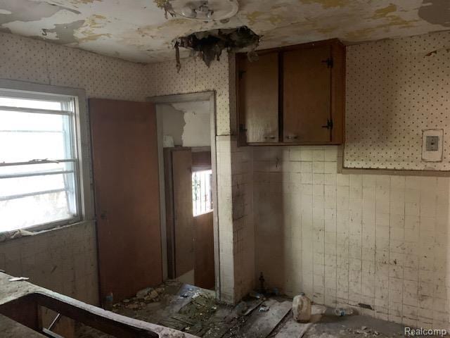 3509 Donnelly St, Flint, MI 48504 - photo 7