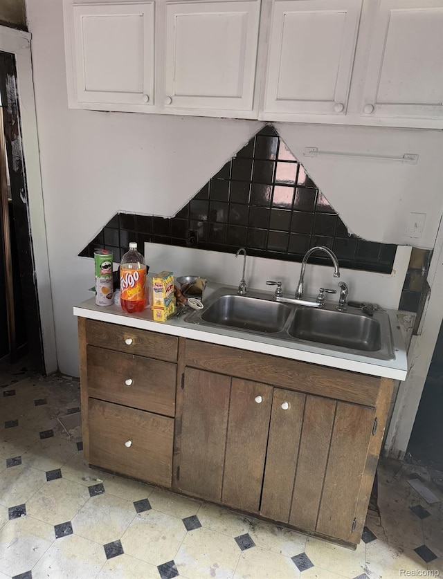 9453 Edgewood St, Detroit, MI 48213 - photo 3