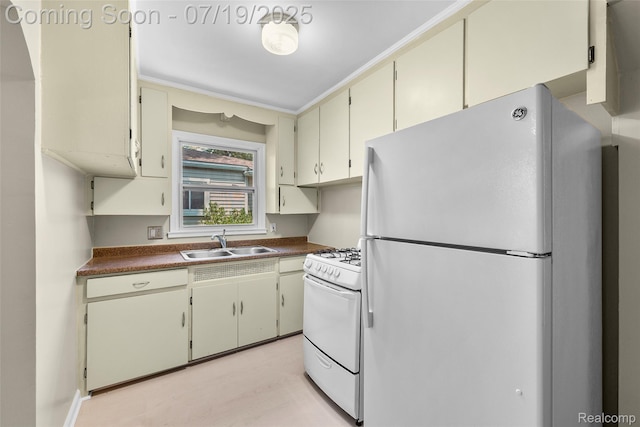 23385 Powell Ave, Hazel Park, MI 48030 - photo 10