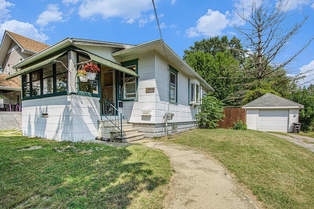 339 N Dwight St, Jackson, MI 49202 - photo 1