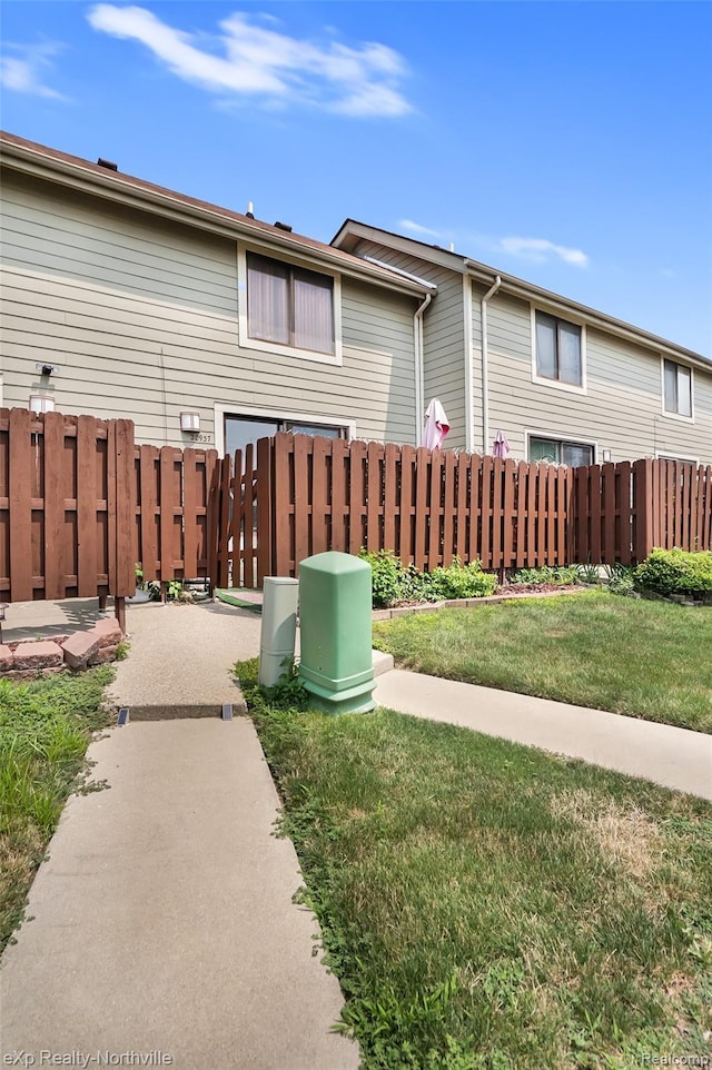 20937 Sherman Ave Unit 17, Southfield, MI 48033 - photo 33