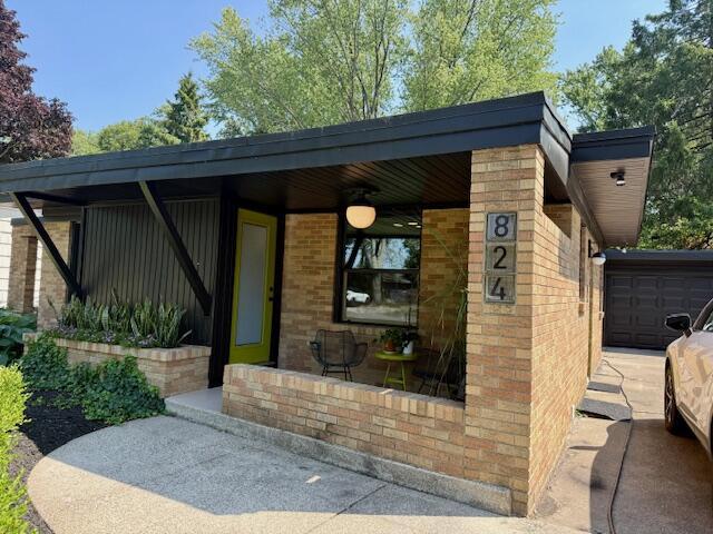 824 W 24th St, Holland, MI 49423 - photo 4