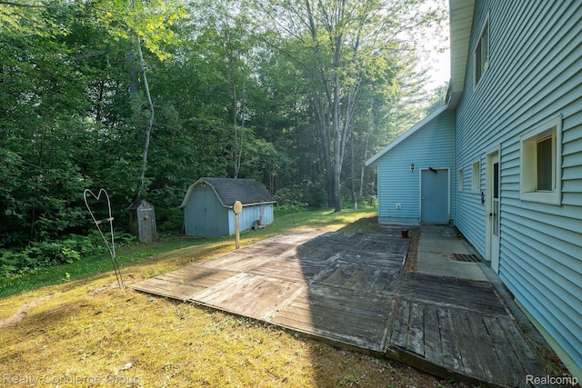 121 Dewey St, Roscommon, MI 48653 - photo 38