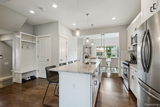 27125 Barrington St, Madison Heights, MI 48071 - photo 8