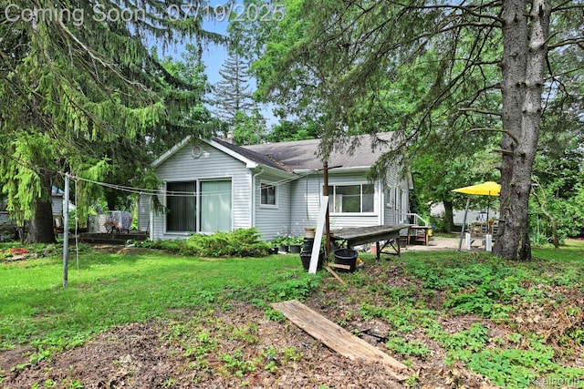 1209 Applewood Dr, White Lake, MI 48386 - photo 2