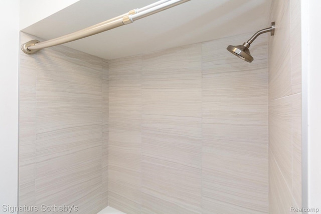 709 Arbor Ct Unit 2, Bloomfield Hills, MI 48304 - photo 32