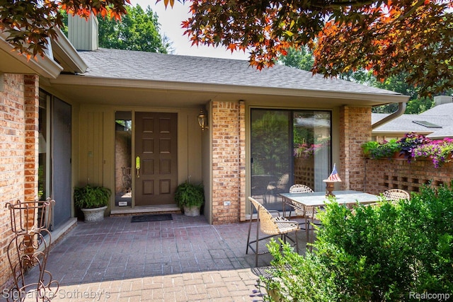 709 Arbor Ct Unit 2, Bloomfield Hills, MI 48304 - photo 2