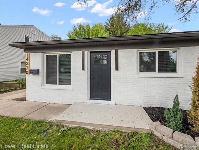 14370 Pearl St, Southgate, MI 48195 - photo 3