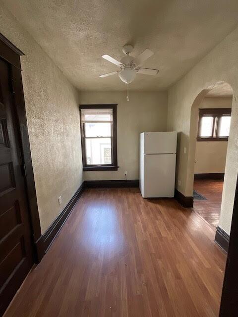 942 Bellevue Pl, Kalamazoo, MI 49007 - photo 9