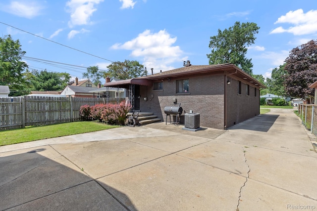 26584 Park Ct, Madison Heights, MI 48071 - photo 25