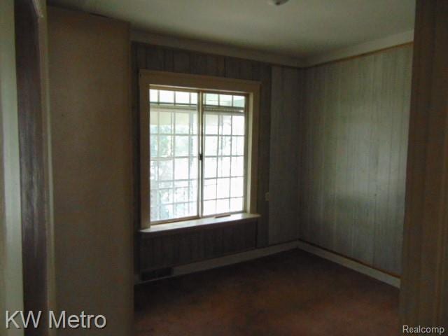 12938 Mitchell St, Hamtramck, MI 48212 - photo 5