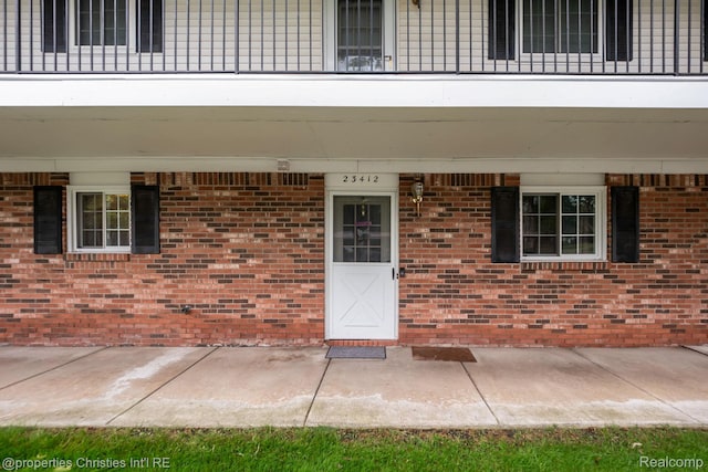 23412 Middlebelt Rd, Farmington, MI 48336 - photo 2