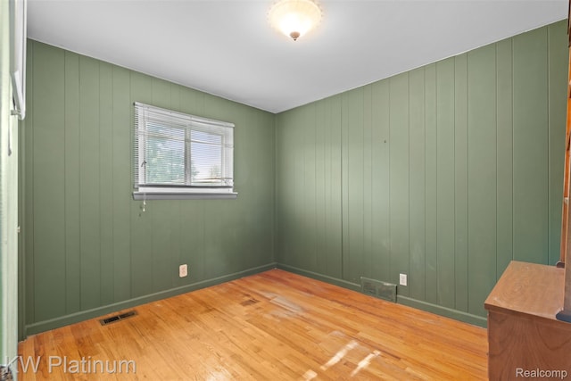 35418 Phillip Judson Dr, Clinton Township, MI 48035 - photo 18