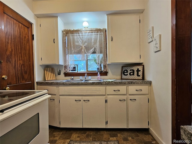 705 N Trumbull St, Bay City, MI 48708 - photo 32