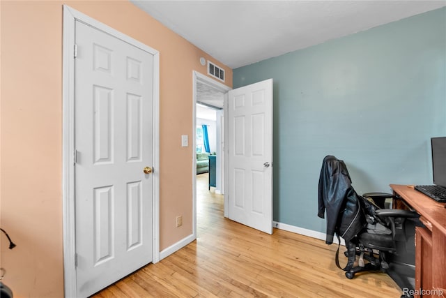 4544 Carnegie St, Wayne, MI 48184 - photo 9