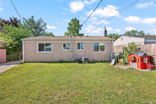 21631 Laurel St, Clinton Township, MI 48035 - photo 19