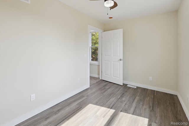 3491 Laurel Ave, Burton, MI 48529 - photo 29