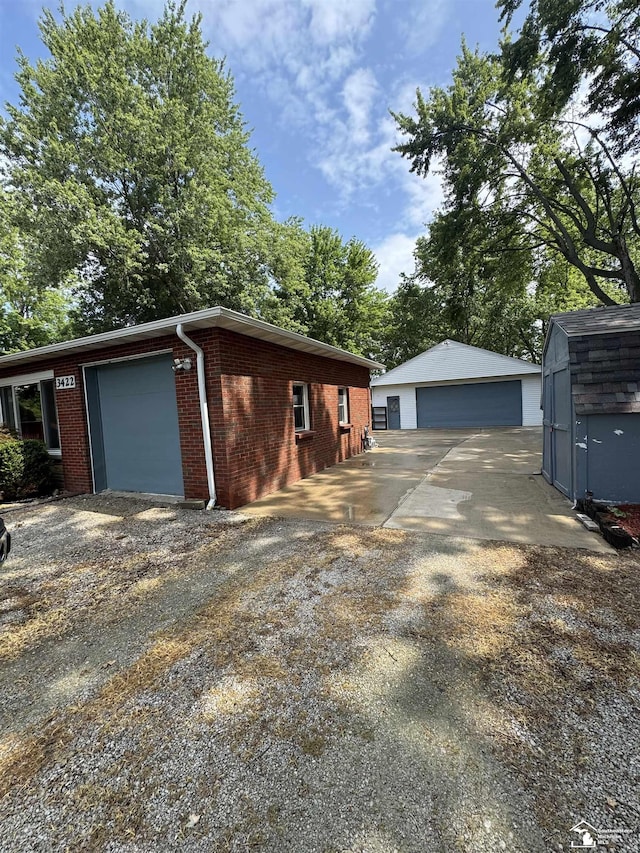 3422 Bluebush Rd, Monroe, MI 48162 - photo 2