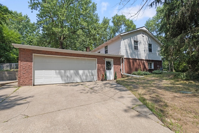 9832 Stadium Dr, Kalamazoo, MI 49009 - photo 1