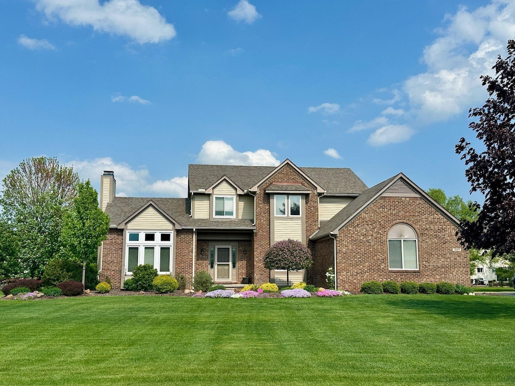 10327 Mendota Dr, South Lyon, MI 48178 - photo 1