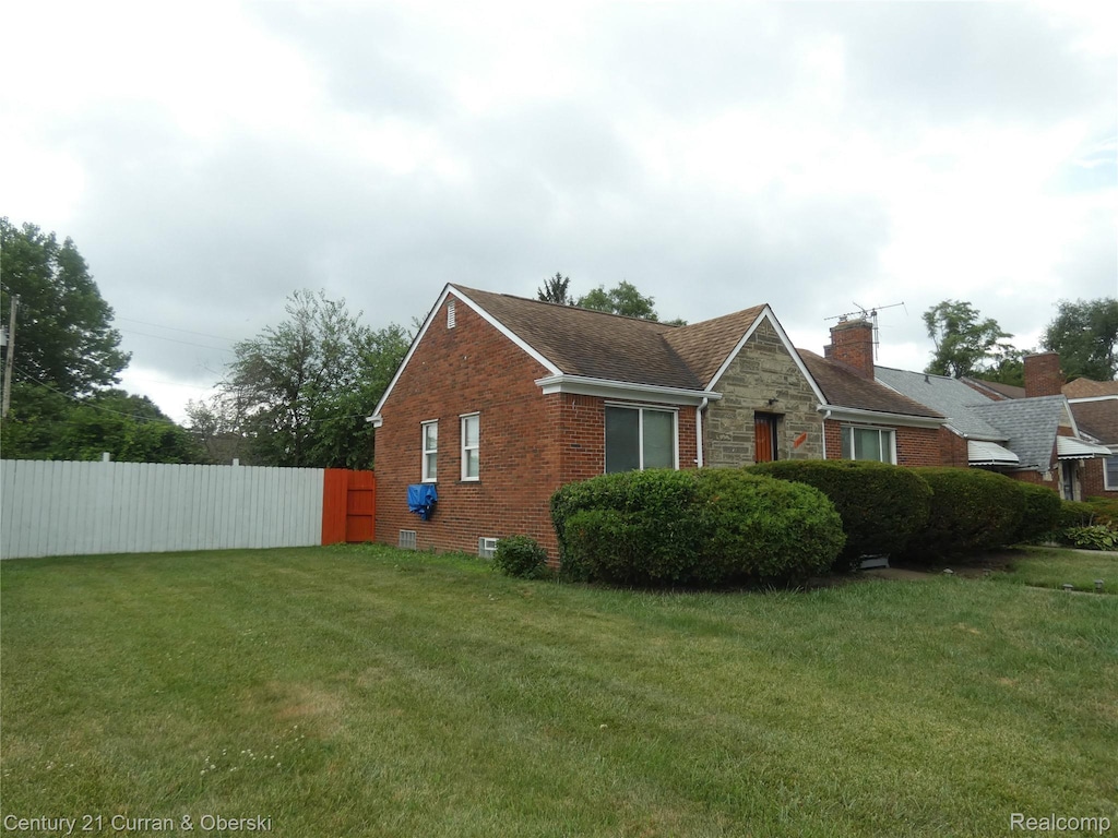 11294 Engleside St, Detroit, MI 48205 - photo 3