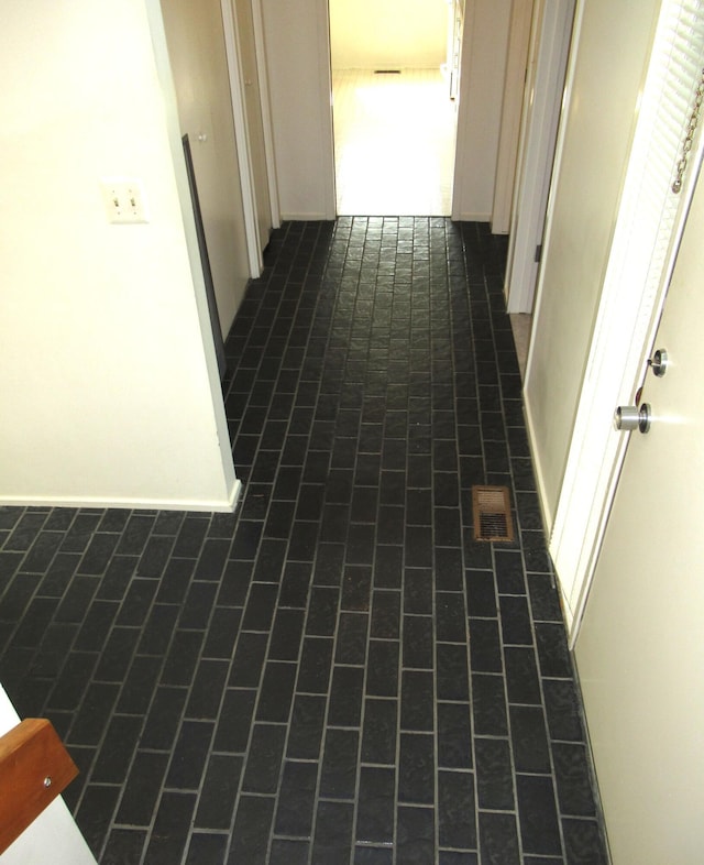 1 Westbury Ct, Ann Arbor, MI 48105 - photo 27