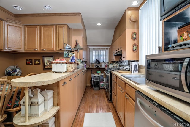 8691 E Outer Dr, Detroit, MI 48213 - photo 17