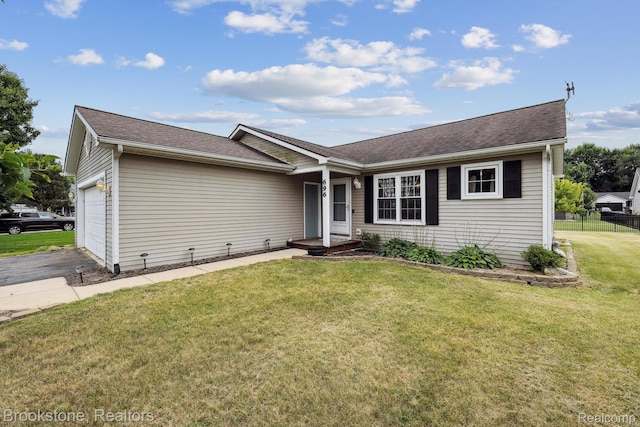 696 Jessica Cir, Fowlerville, MI 48836 - photo 3