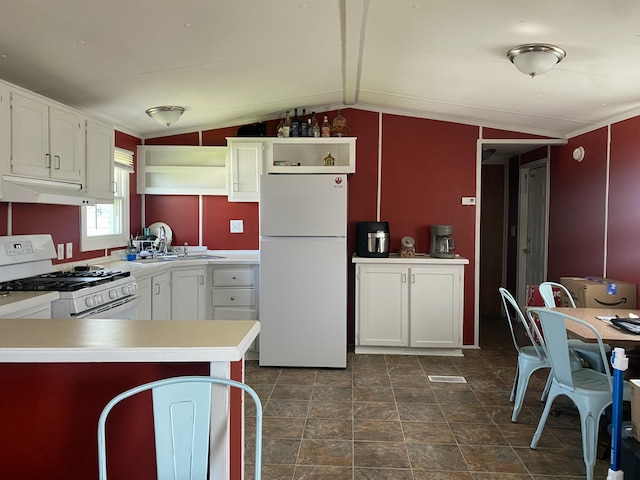 1204 Hancock Ct, Potterville, MI 48876 - photo 2
