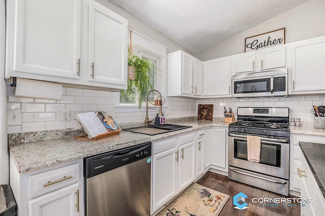3218 Hazelnut Dr NW, Grand Rapids, MI 49504 - photo 5