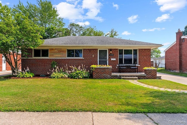 4588 Fenwick Dr, Warren, MI 48092 - photo 2
