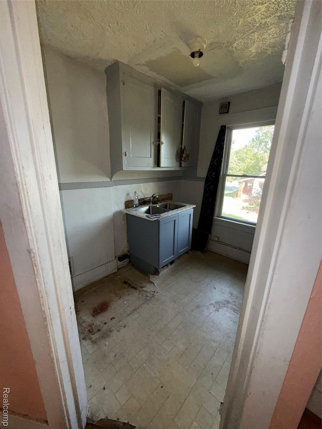 9931 Cascade St, Detroit, MI 48204 - photo 13
