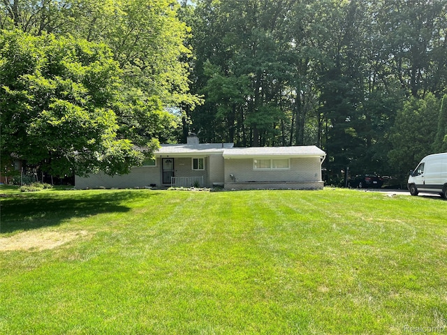 23238 Ranch Hill Dr E, Southfield, MI 48033 - photo 1