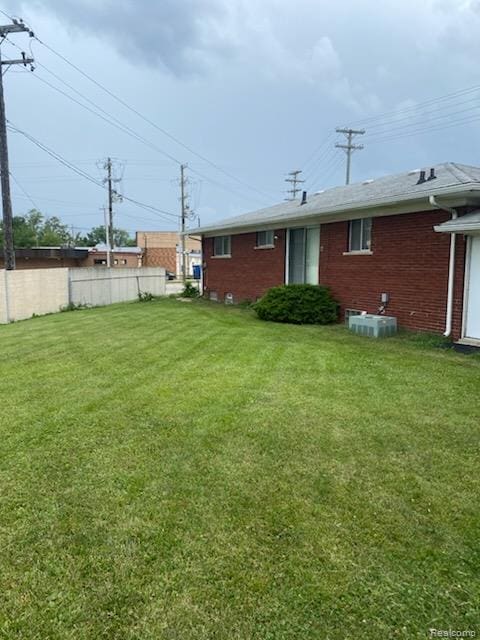 21700 Wilmot Ave, Eastpointe, MI 48021 - photo 11