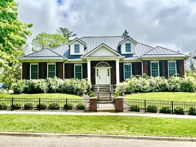 221 N Manning St, Hillsdale, MI 49242 - photo 1