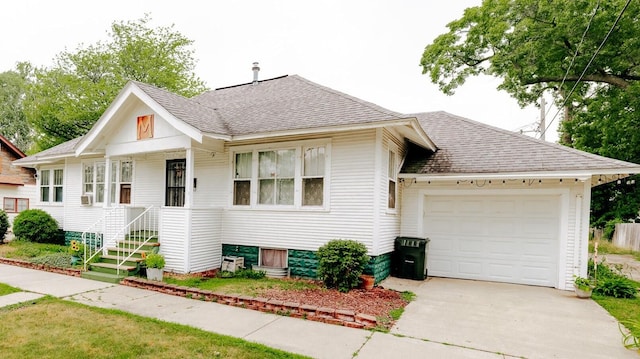 154 W Larch Ave, Muskegon, MI 49441 - photo 1
