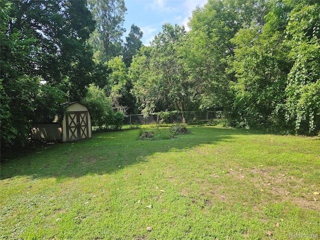 3272 Sayre Ct, Burton, MI 48519 - photo 2